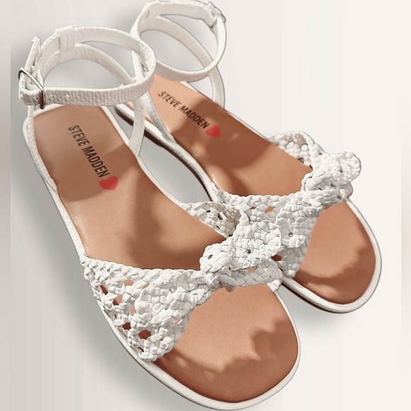 NEW Steve Madden Girl’s Open Toe/Back Raffia Sandals White Size 1 - Picture 4 of 14